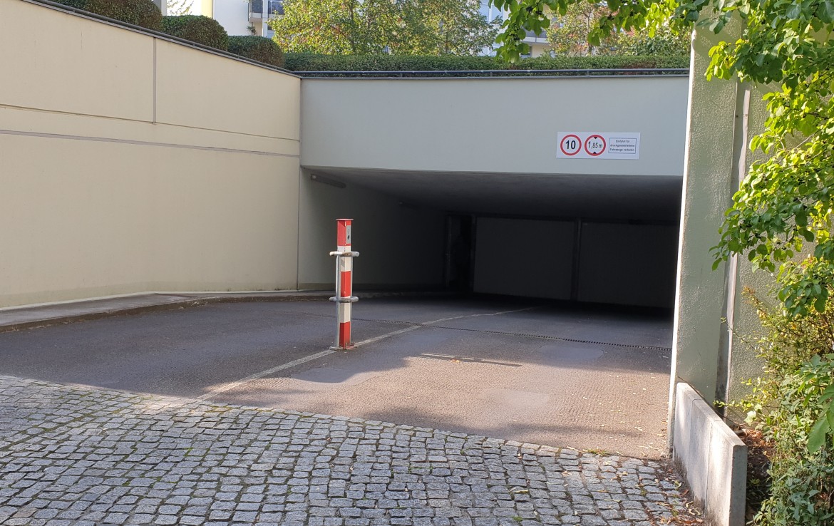 Erdgeschosswohnung mit Terrasse und TG-Stellplatz - CARAT ...